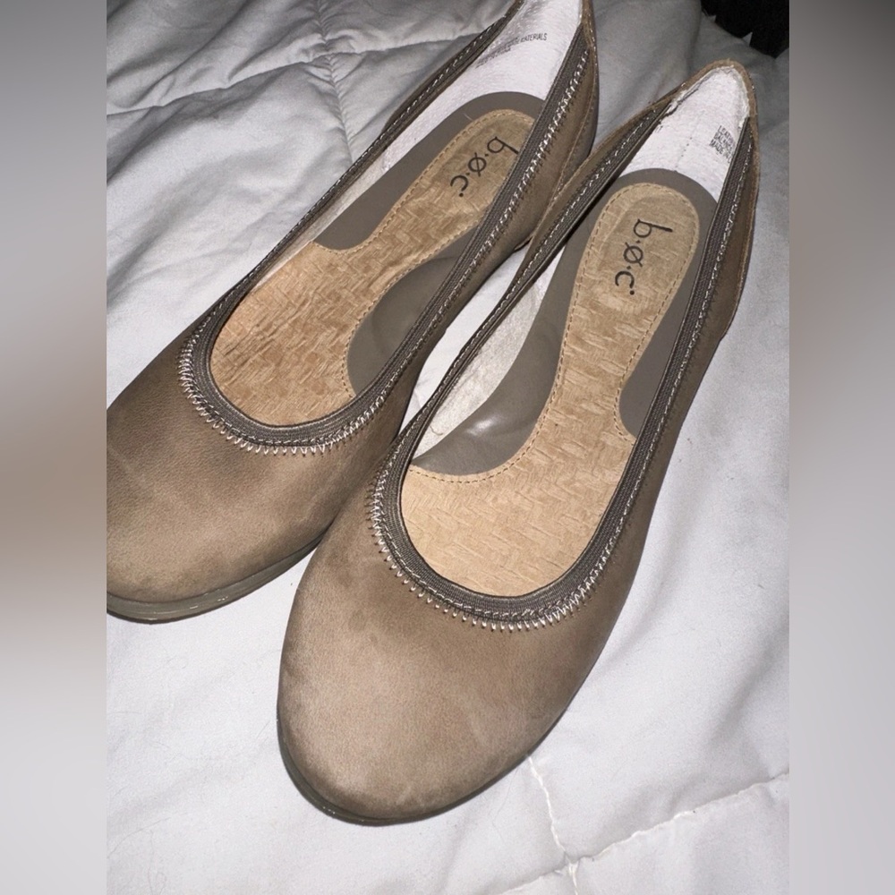 BOC Jennings Flat - Leather Women's 8 tan in great condition